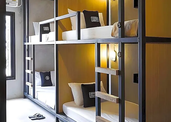 Bed Station Ratchthewi Ostello *
